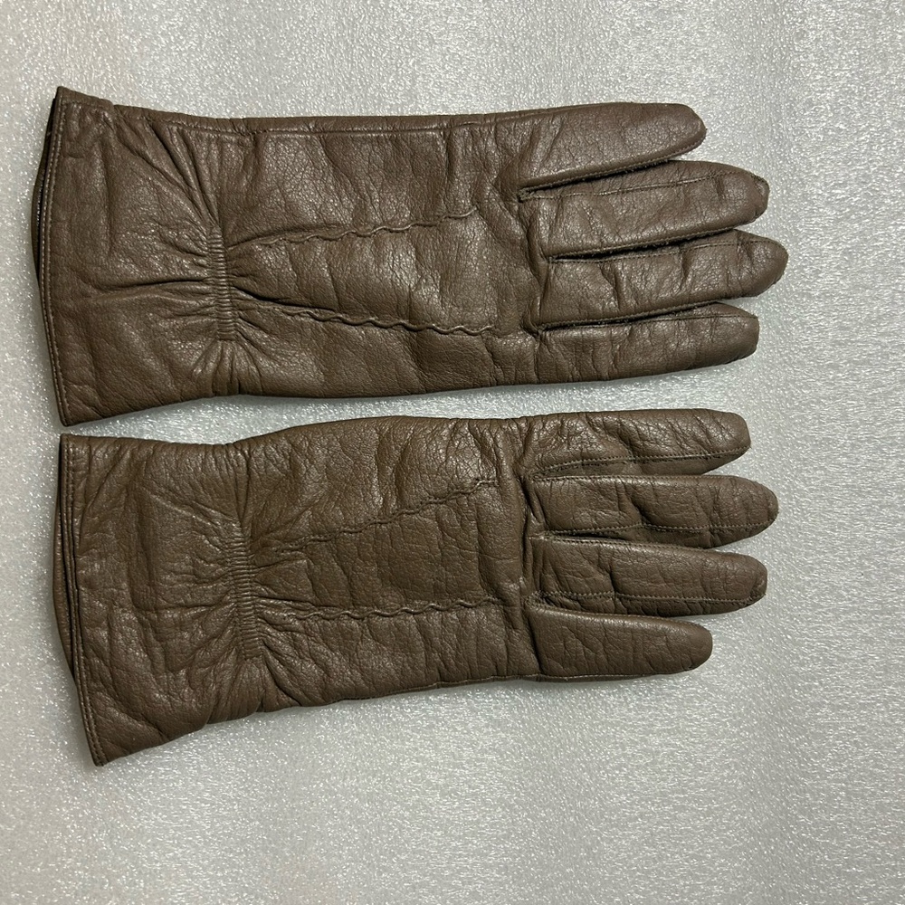 Elegant Mid Brown Leather Gloves Size 7 1/2